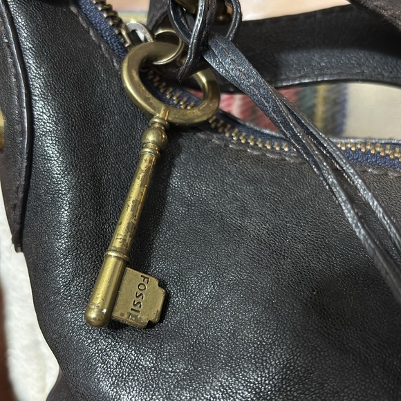 Fossil Long Live Vintage 90s black leather shoulder bag with signature hang tags - Picture 3 of 9